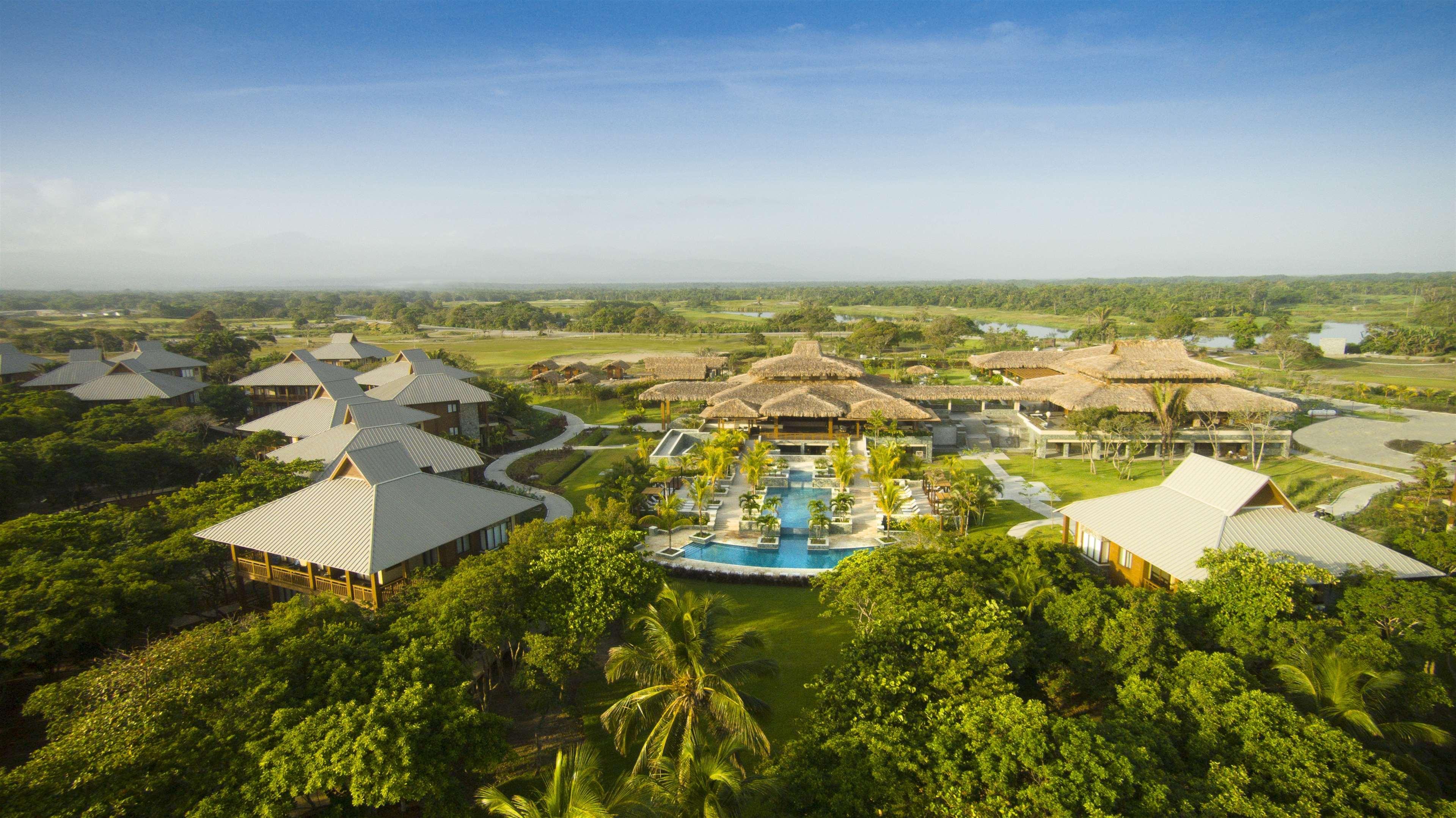 Indura Beach & Golf Resort Curio Collection By Hilton Tela Eksteriør bilde