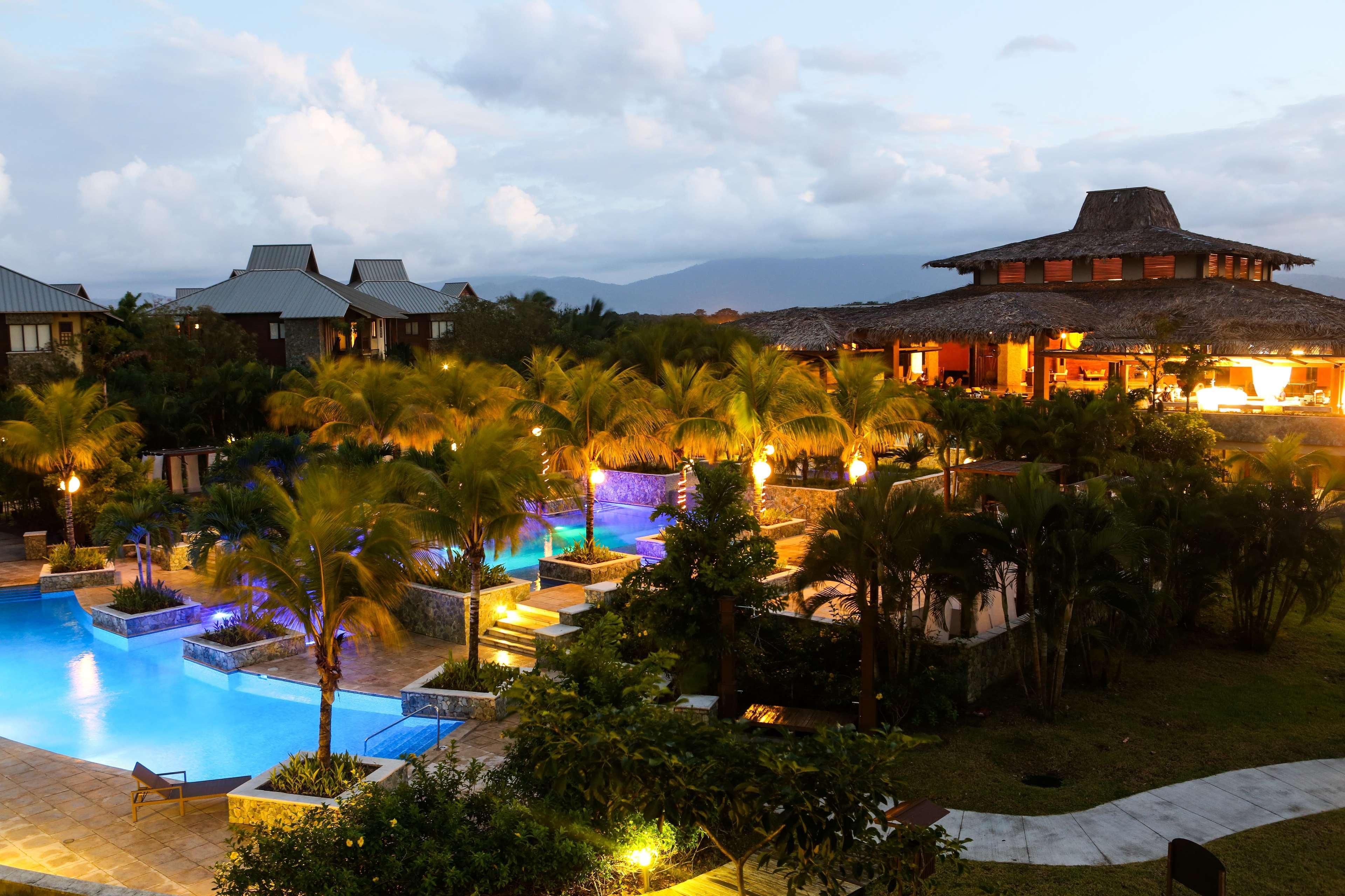 Indura Beach & Golf Resort Curio Collection By Hilton Tela Eksteriør bilde
